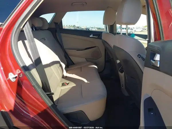 KM8J33AL9KU954047 2019 HYUNDAI TUCSON - Image 8