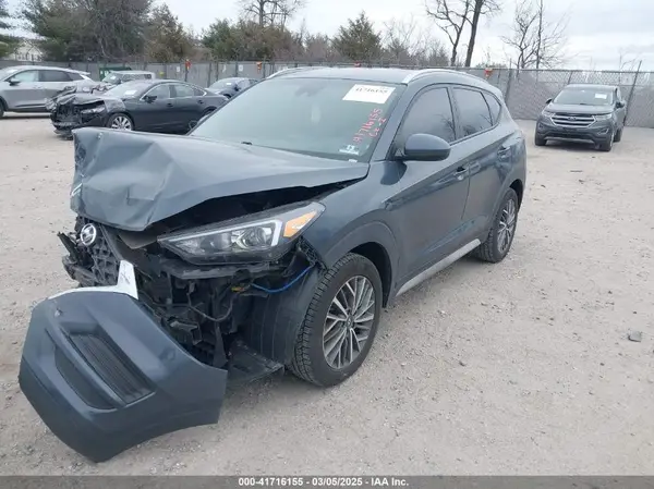 KM8J33AL9KU972838 2019 HYUNDAI TUCSON - Image 2