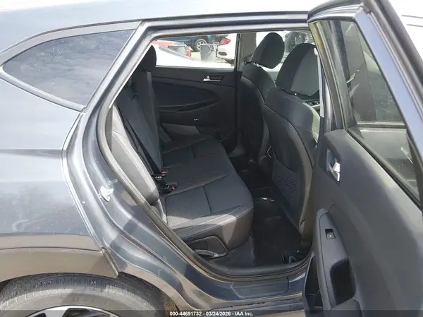 KM8J33AL9LU088349 2020 HYUNDAI TUCSON - Image 8
