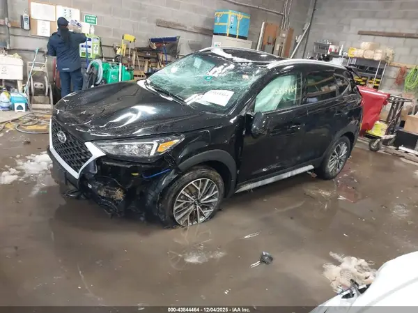 KM8J33AL9LU101360 2020 HYUNDAI TUCSON - Image 2