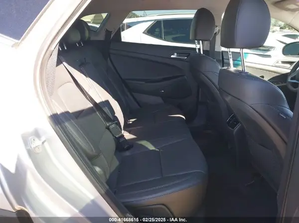 KM8J33AL9LU276451 2020 HYUNDAI TUCSON - Image 8