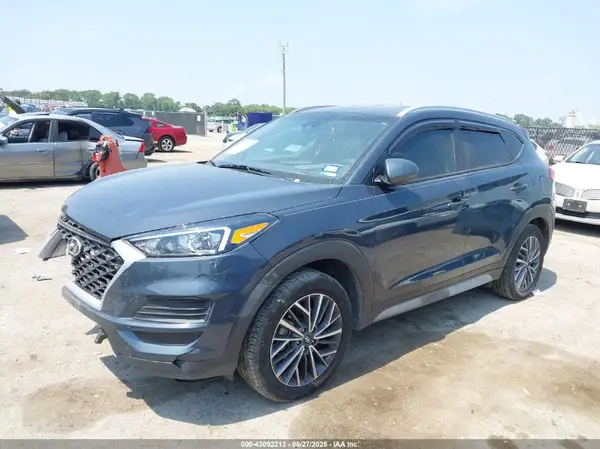 KM8J33AL9MU339663 2021 HYUNDAI TUCSON - Image 2