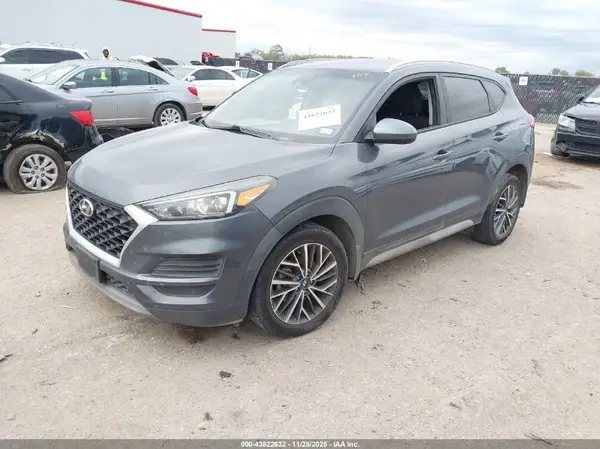 KM8J33AL9MU340022 2021 HYUNDAI TUCSON - Image 2