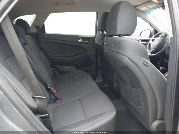 KM8J33AL9MU340022 2021 HYUNDAI TUCSON - Image 8