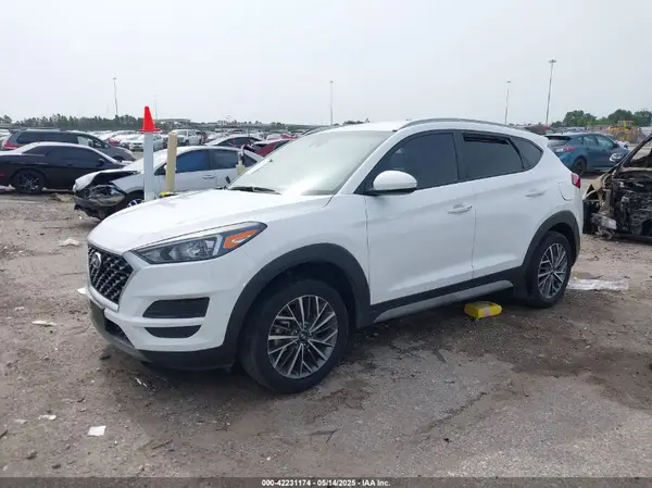 KM8J33AL9MU372713 2021 HYUNDAI TUCSON - Image 2