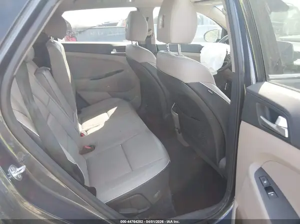 KM8J33AL9MU387566 2021 HYUNDAI TUCSON - Image 8
