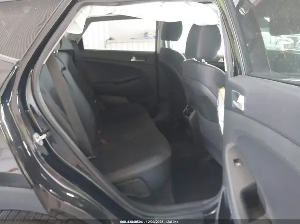 KM8J33AL9MU407590 2021 HYUNDAI TUCSON - Image 8