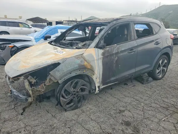 KM8J33ALXJU754566 2018 HYUNDAI TUCSON - Image 1