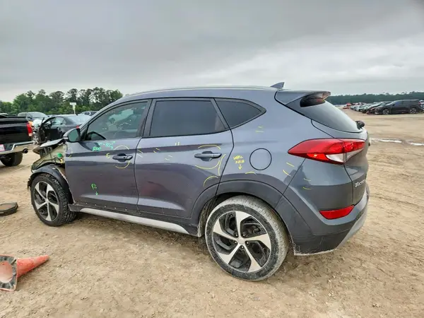 KM8J33ALXJU767429 2018 HYUNDAI TUCSON - Image 2