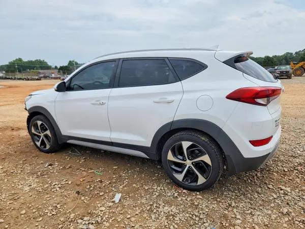 KM8J33ALXJU819710 2018 HYUNDAI TUCSON - Image 2
