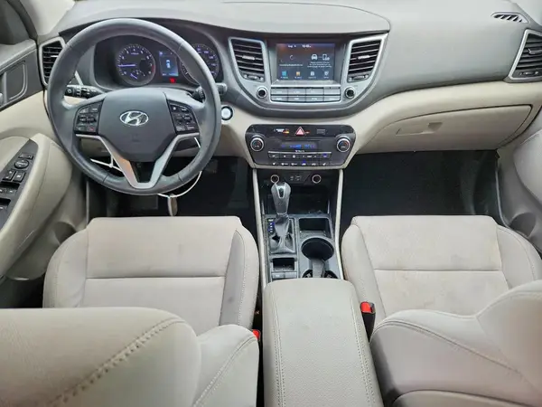 KM8J33ALXJU819710 2018 HYUNDAI TUCSON - Image 8