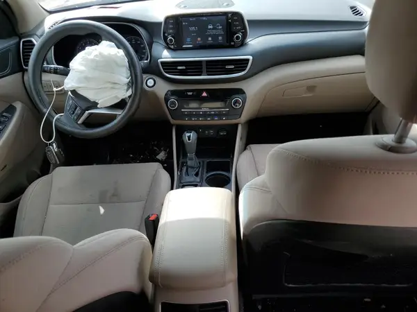 KM8J33ALXKU014047 2019 HYUNDAI TUCSON - Image 8