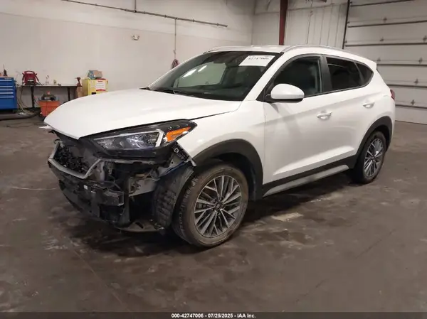 KM8J33ALXKU033827 2019 HYUNDAI TUCSON - Image 2