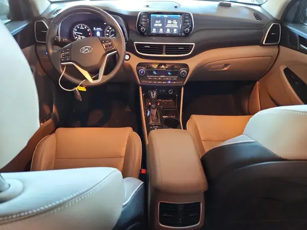 KM8J33ALXKU040969 2019 HYUNDAI TUCSON - Image 8