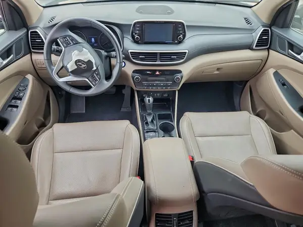 KM8J33ALXKU855219 2019 HYUNDAI TUCSON - Image 8