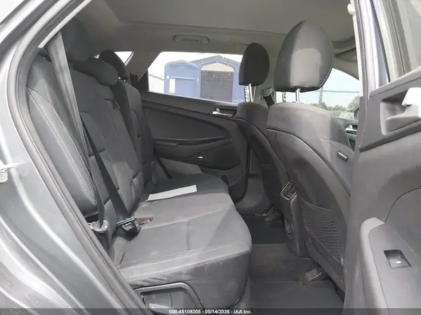 KM8J33ALXKU929433 2019 HYUNDAI TUCSON - Image 8