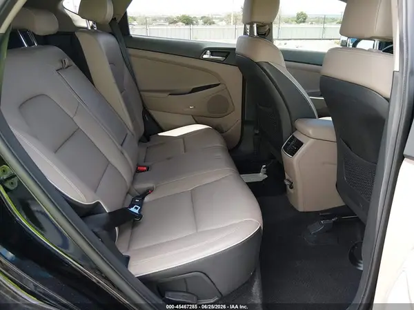 KM8J33ALXLU119687 2020 HYUNDAI TUCSON - Image 8