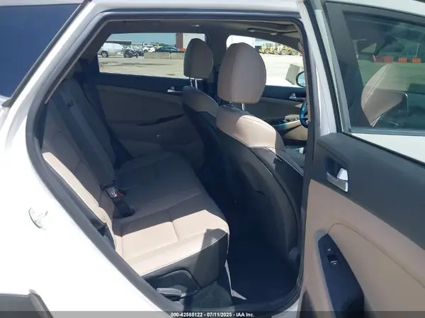 KM8J33ALXLU132424 2020 HYUNDAI TUCSON - Image 8