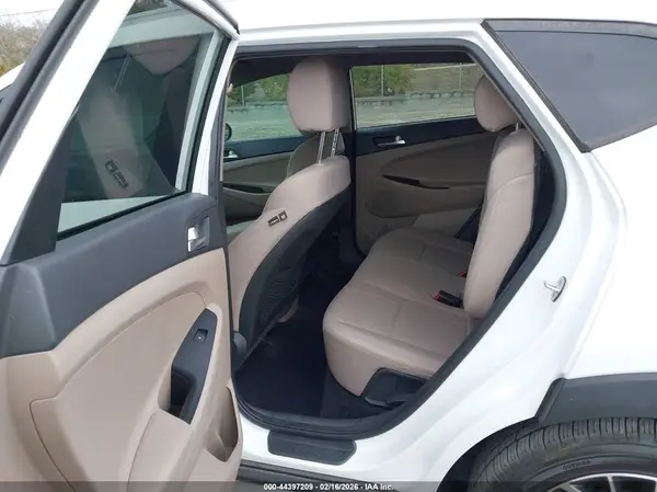 KM8J33ALXLU148929 2020 HYUNDAI TUCSON - Image 8