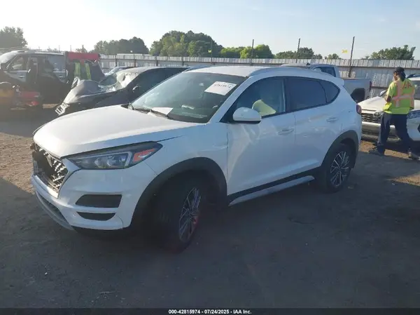 KM8J33ALXLU149398 2020 HYUNDAI TUCSON - Image 2