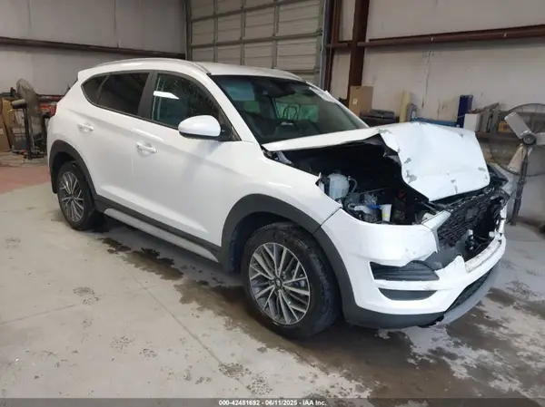 KM8J33ALXLU188475 2020 HYUNDAI TUCSON - Image 1