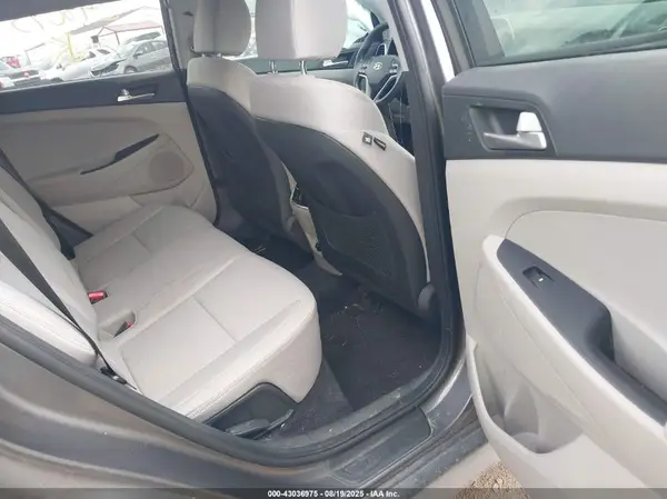 KM8J33ALXLU248075 2020 HYUNDAI TUCSON - Image 8