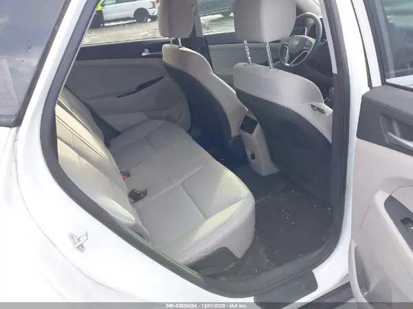 KM8J33ALXMU288853 2021 HYUNDAI TUCSON - Image 8