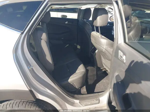 KM8J33ALXMU305845 2021 HYUNDAI TUCSON - Image 8