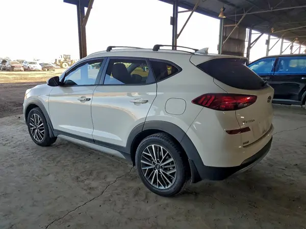 KM8J33ALXMU317400 2021 HYUNDAI TUCSON - Image 2