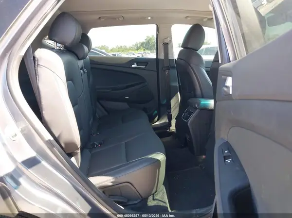 KM8J33ALXMU339896 2021 HYUNDAI TUCSON - Image 8