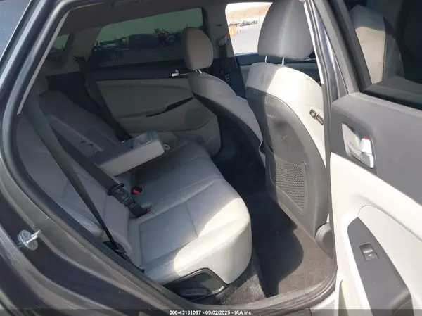 KM8J33ALXMU344080 2021 HYUNDAI TUCSON - Image 8