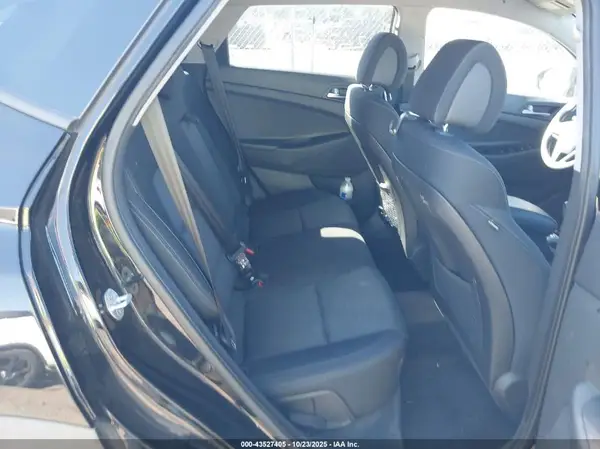 KM8J3CA20GU022253 2016 HYUNDAI TUCSON - Image 8