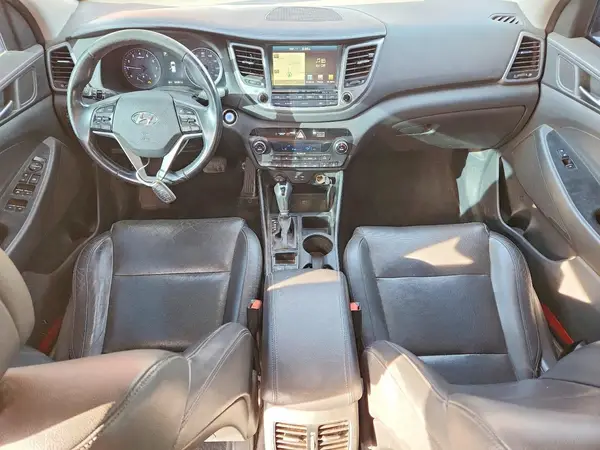 KM8J3CA20GU023886 2016 HYUNDAI TUCSON - Image 8