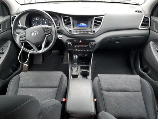 KM8J3CA20GU024438 2016 HYUNDAI TUCSON - Image 8
