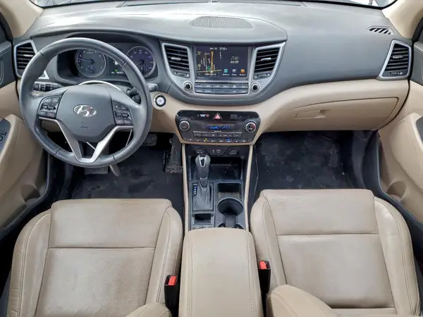 KM8J3CA20GU041241 2016 HYUNDAI TUCSON - Image 8