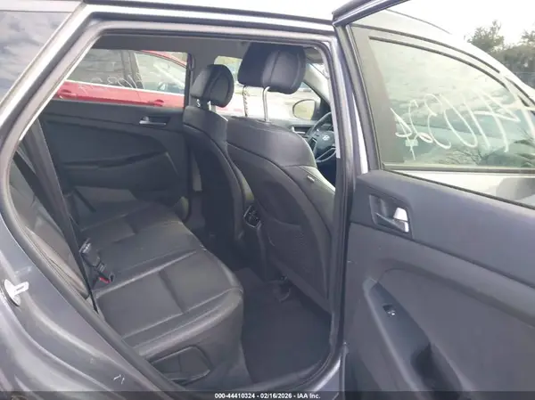 KM8J3CA20GU044446 2016 HYUNDAI TUCSON - Image 8