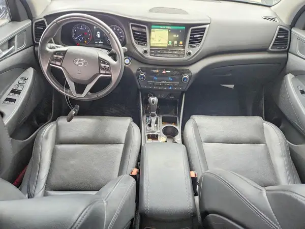 KM8J3CA20GU047041 2016 HYUNDAI TUCSON - Image 8