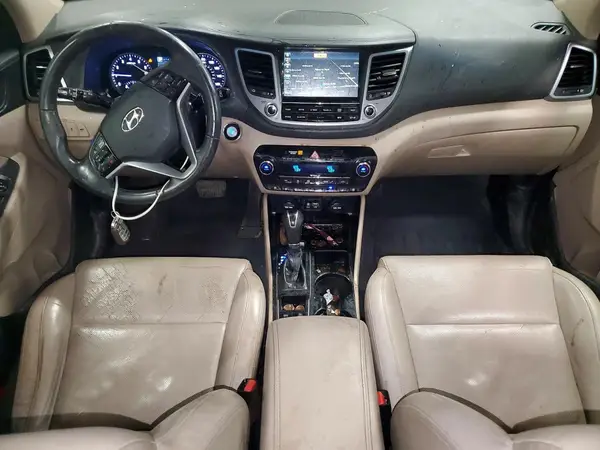 KM8J3CA20GU049226 2016 HYUNDAI TUCSON - Image 8