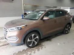 KM8J3CA20GU053700 2016 HYUNDAI TUCSON