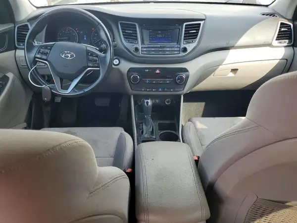 KM8J3CA20GU055382 2016 HYUNDAI TUCSON - Image 8