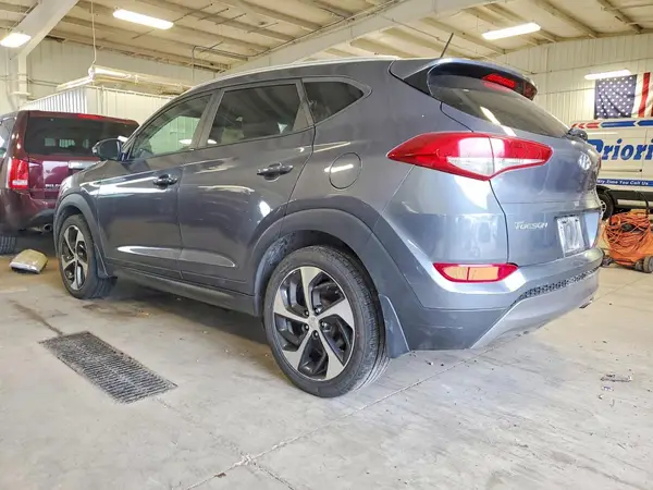 KM8J3CA20GU061585 2016 HYUNDAI TUCSON - Image 2