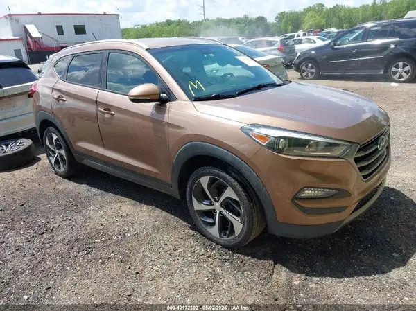 KM8J3CA20GU062106 2016 HYUNDAI TUCSON - Image 1