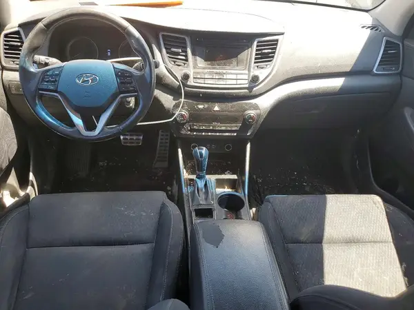 KM8J3CA20GU063983 2016 HYUNDAI TUCSON - Image 8