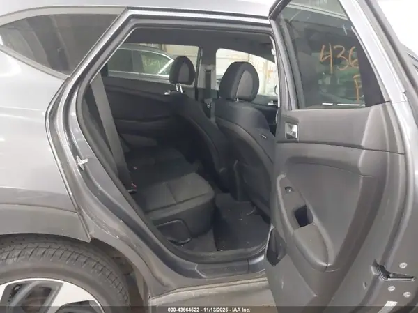 KM8J3CA20GU073042 2016 HYUNDAI TUCSON - Image 8
