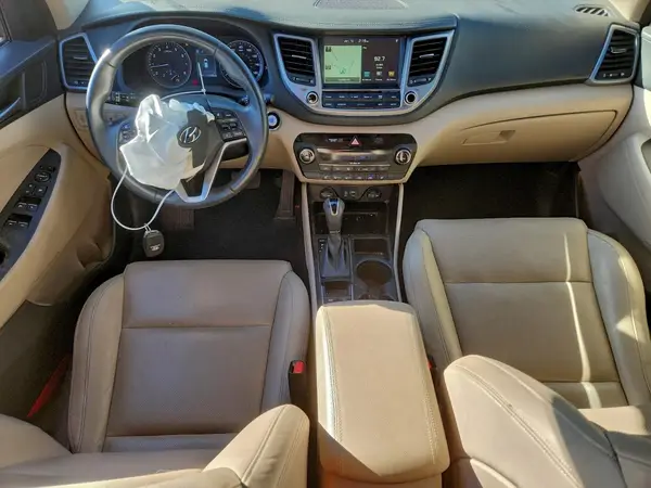 KM8J3CA20GU089726 2016 HYUNDAI TUCSON - Image 8