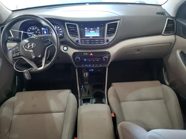 KM8J3CA20GU102345 2016 HYUNDAI TUCSON - Image 8