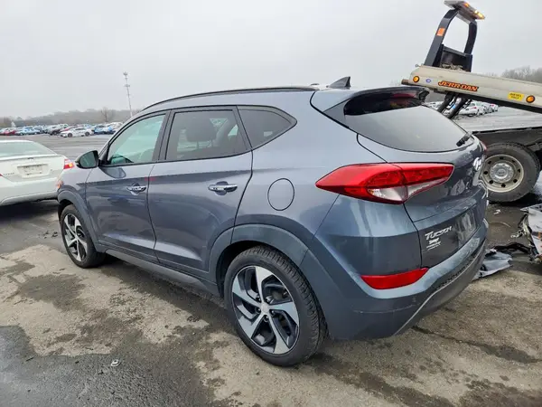 KM8J3CA20GU111580 2016 HYUNDAI TUCSON - Image 2