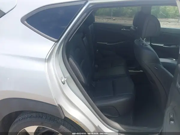 KM8J3CA20GU119114 2016 HYUNDAI TUCSON - Image 8
