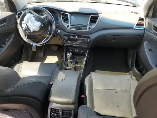 KM8J3CA20GU126533 2016 HYUNDAI TUCSON - Image 8