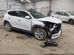KM8J3CA20GU137015 2016 HYUNDAI TUCSON
